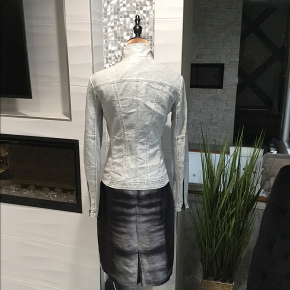 Jacket - Picture 6 of 9